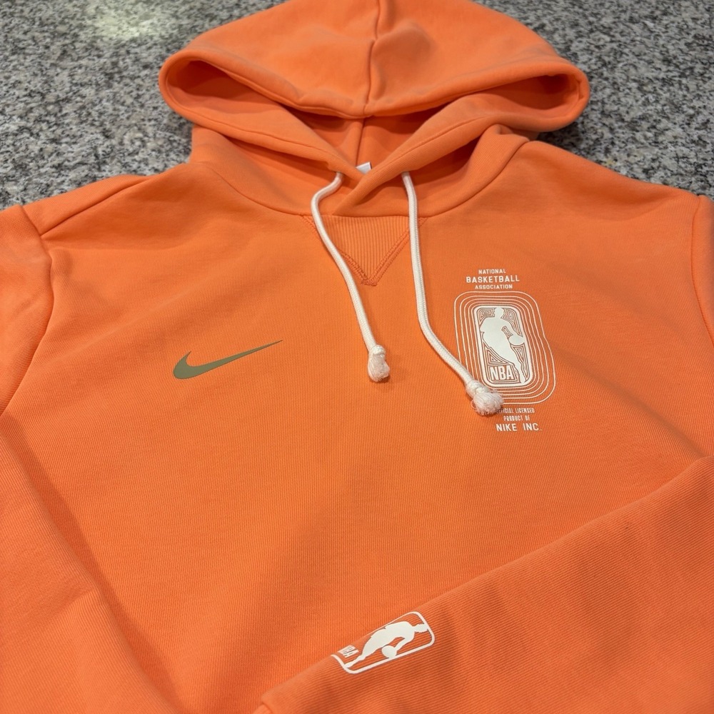 Nike NBA Standard Issue Hoodie Men's Small Orange Dri-FIT Basketball Pullover
